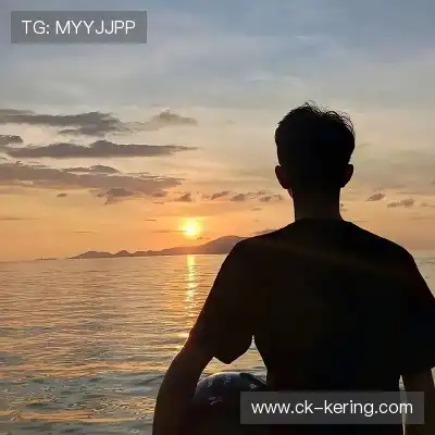 龙含雅